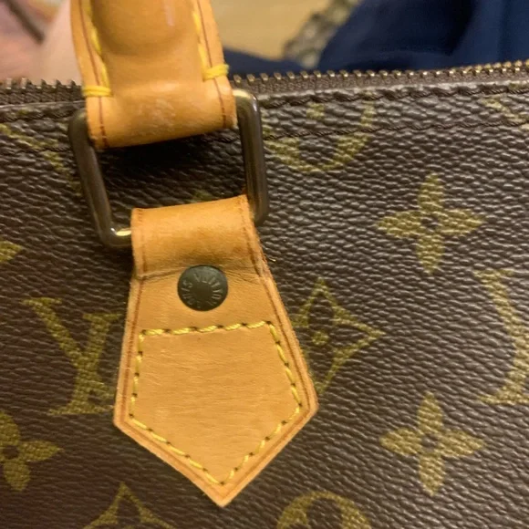 Authentic pre-loved Louis Vuitton speedy 35 bag - Picture 6 of 16